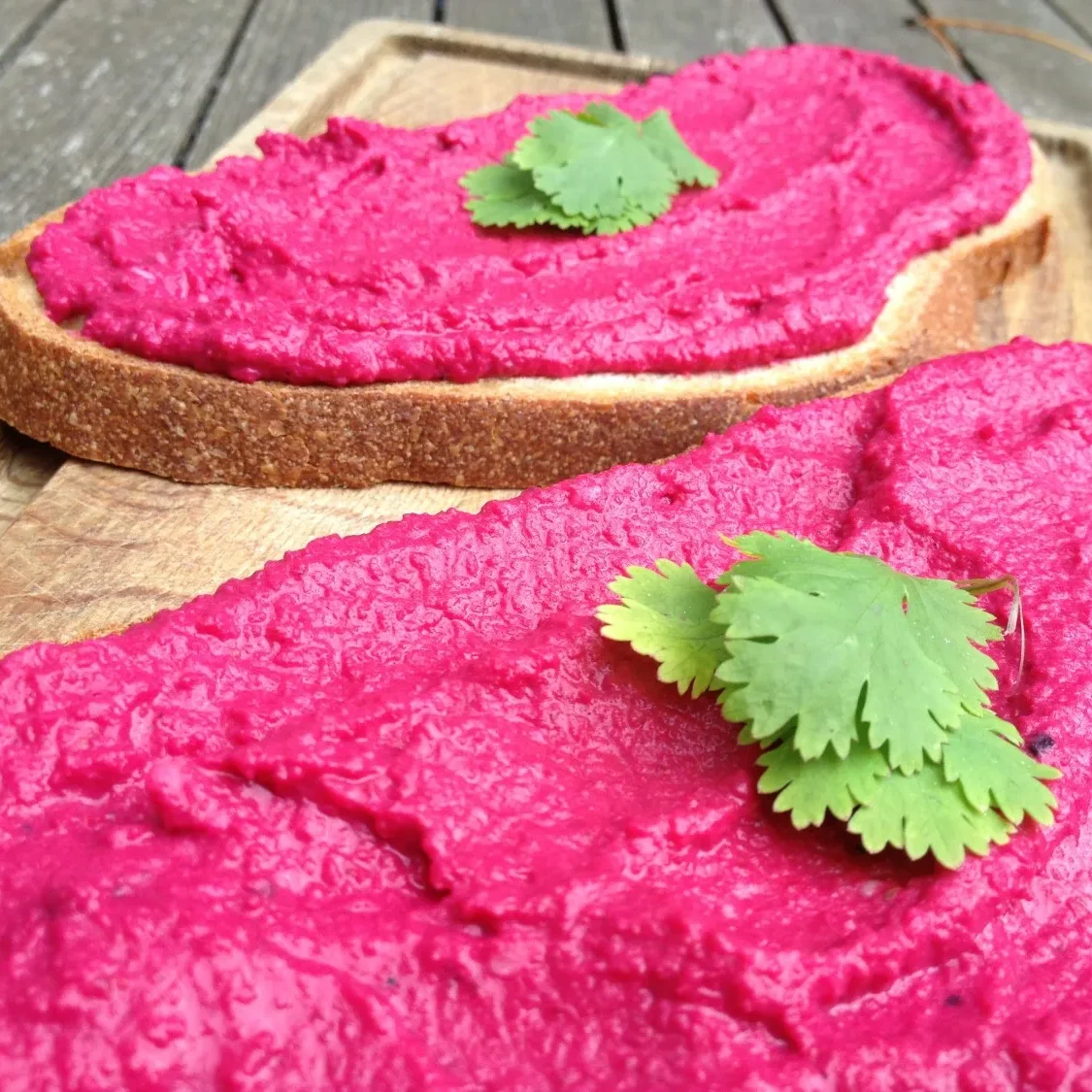 De hippe vegetarier roze bieten hummus - Alles in roze