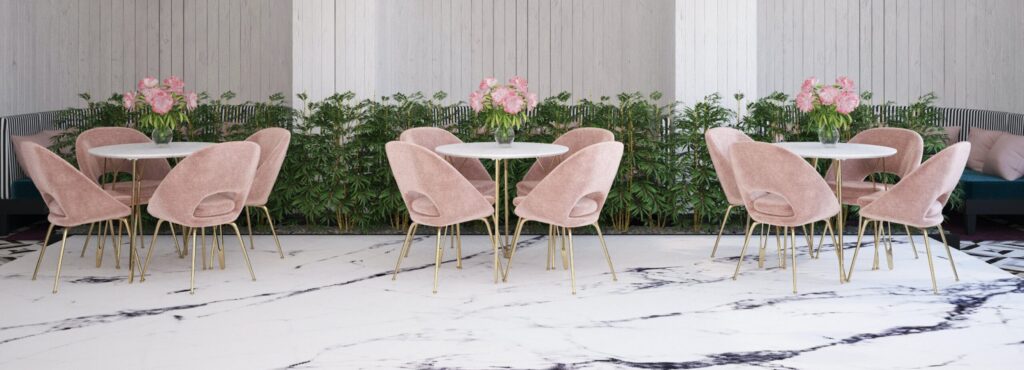 Roze stoelen - Alles in roze